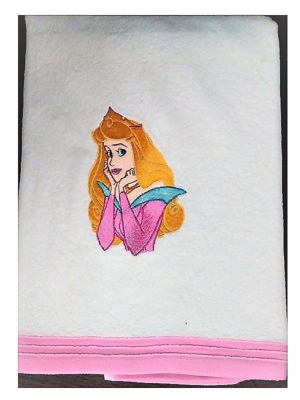 Taç Princess 70 x 130 cm Nakışlı Banyo Havlusu görsel 2