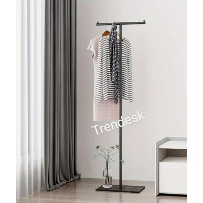 TRENDESK Metal T Siyah Ayaklı Askılık Elbise Askılık