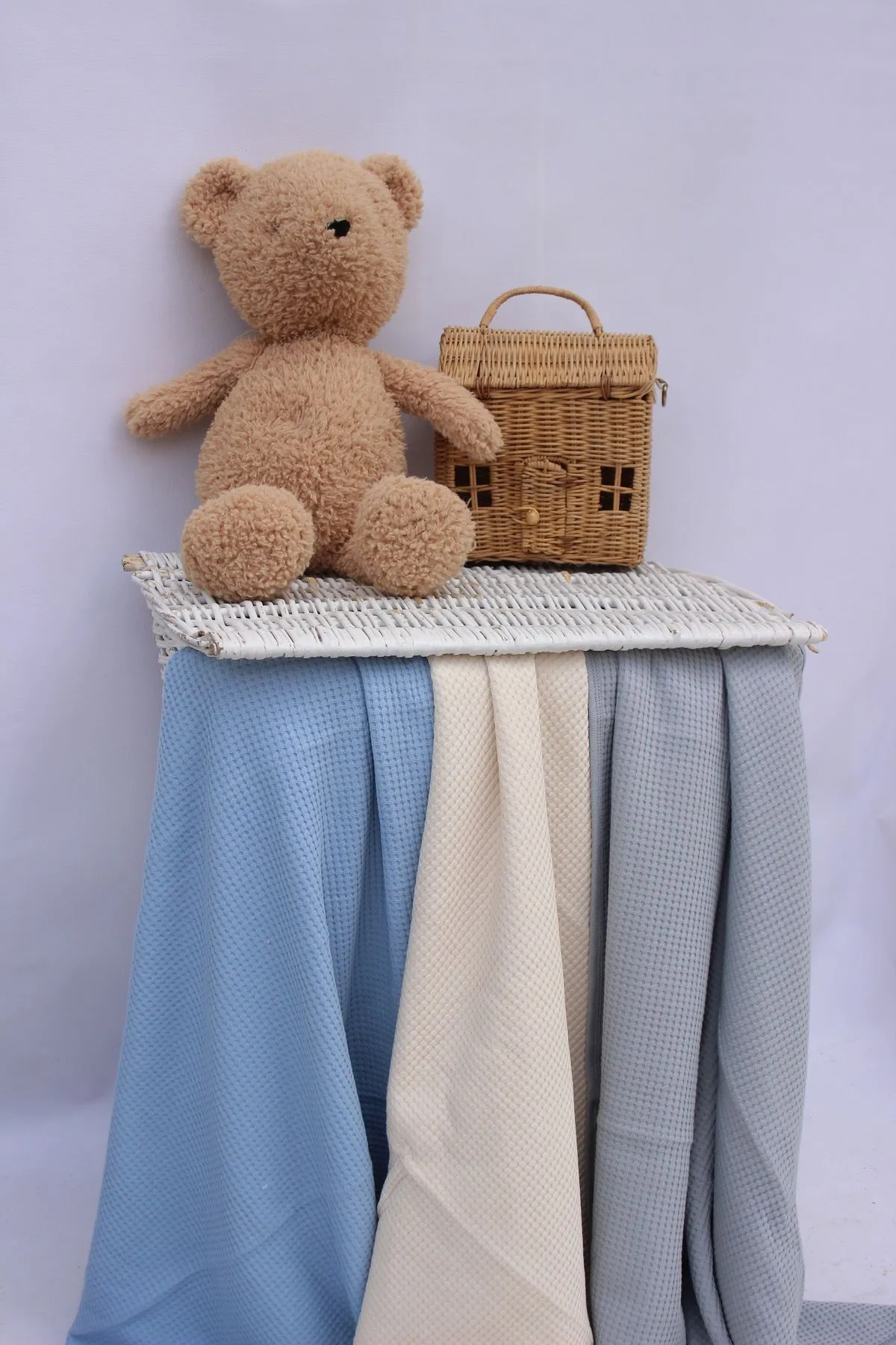 Huggy Mommy Mavi Bebek Battaniyesi 80x90 Cm %100 Pamuk Waffle Kumaş Nefes Alan Antialerjik Yenidoğan Battaniye görsel 5