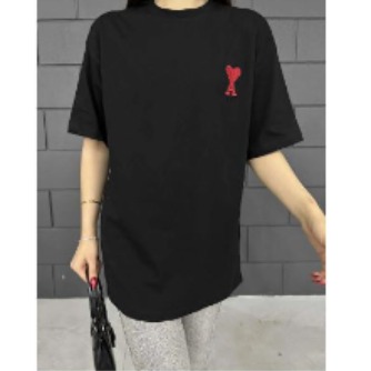 GButik's Model Tshirt