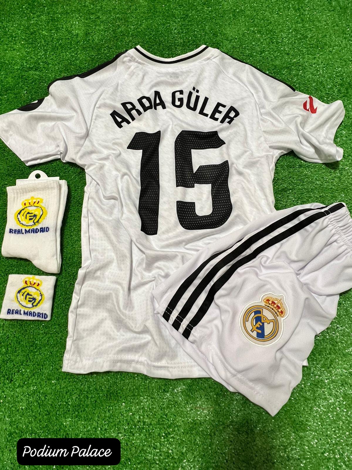 R.Madridd 2024/25 Yeni Sezon Arda-güler İç Saha Çocuk Forması 4 Lü Set (beyaz)
