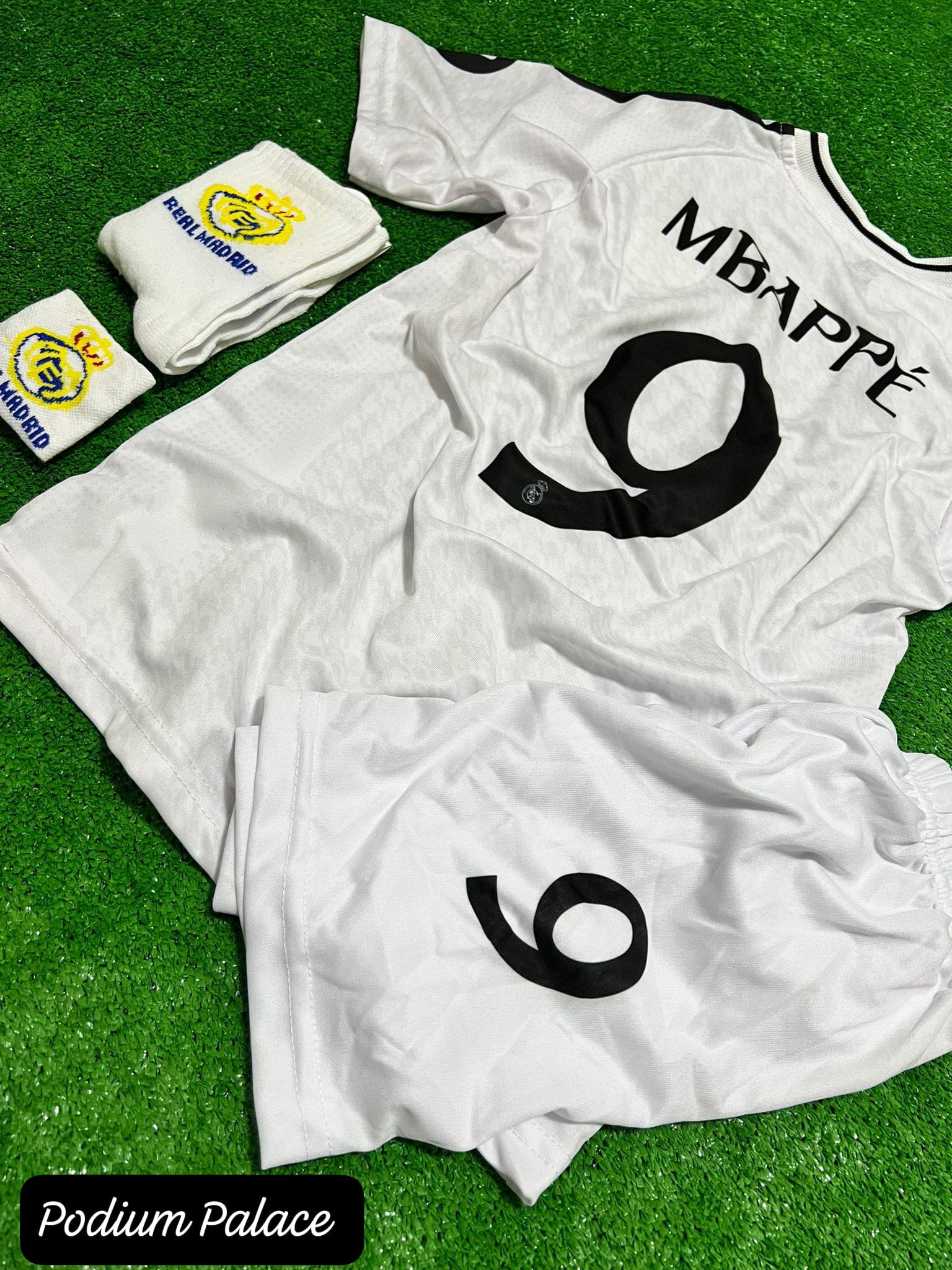 R.Madridd 2024/25 Yeni Sezon Kylian Mbappe İç Saha Çocuk Forması 4 Lü Set (beyaz)