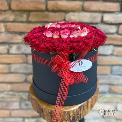 Derin Flowers Harfli Kutu Gül