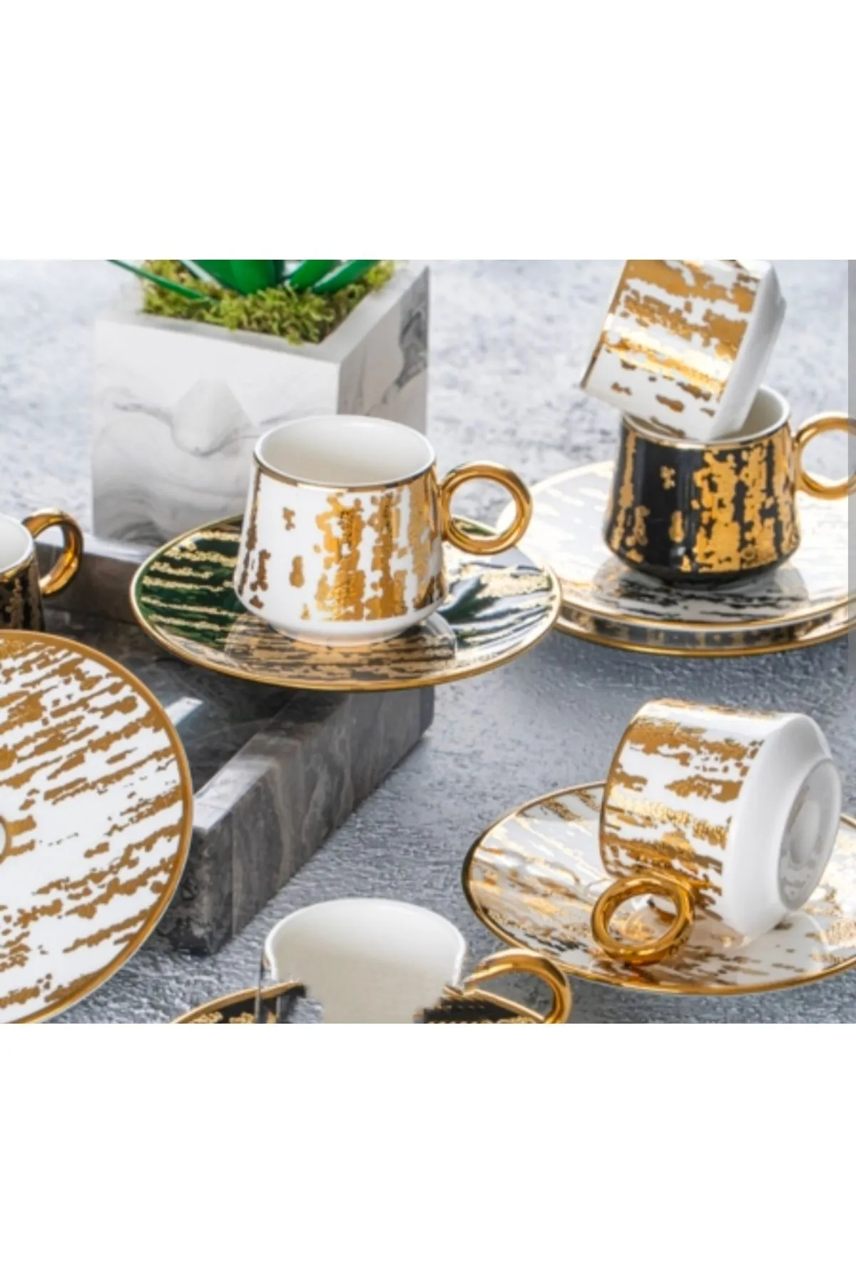 DMSHOME Acar Aurora Lüx Porselen Beyaz Gold Detaylı Aurora Fincan Takımı görsel 2