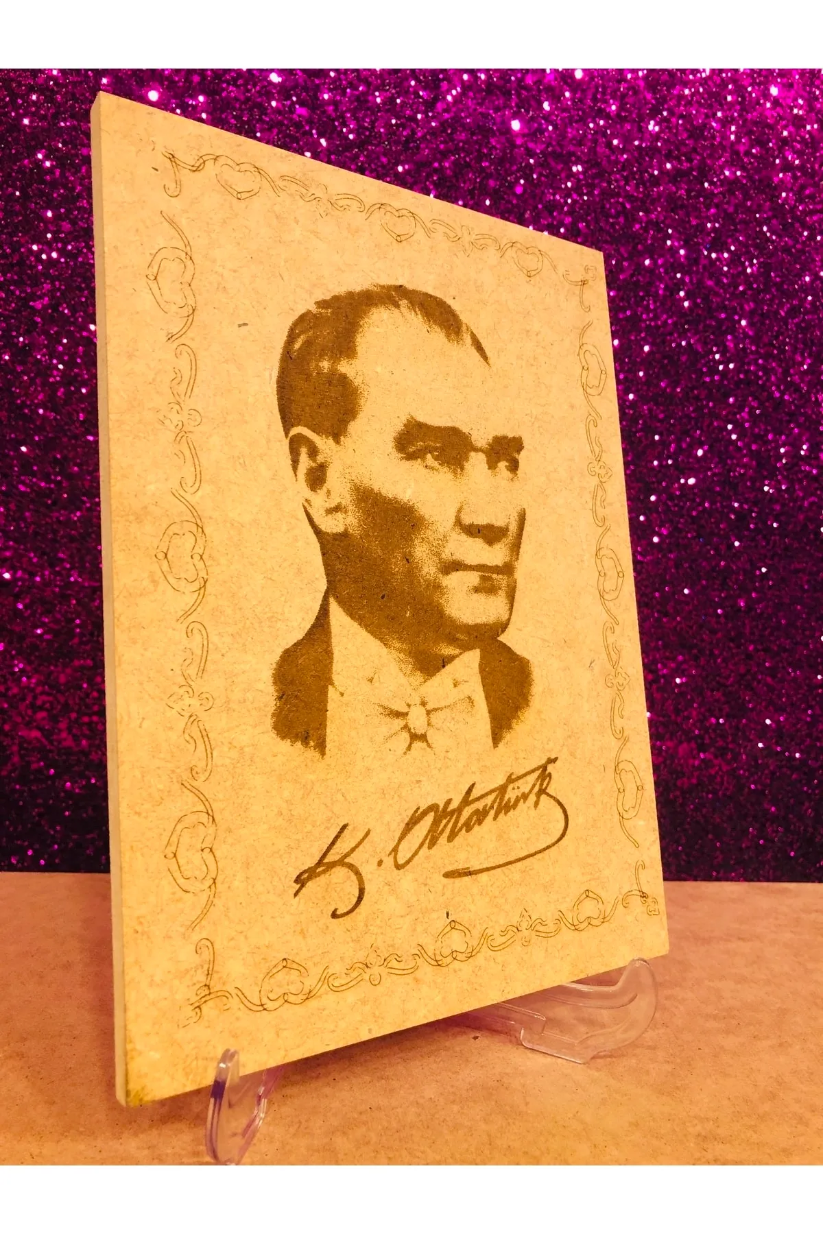 Nano Müzik Butik Şeker Atatürk Portresi , Ahşap Üzerine Lazer Kazıma. Ev , Ofis Için Masa Üstü Aparatı Ile Hediyelik görsel 5