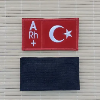 İzmir Askeri Malzeme Kırmızı Kadife Zemin Beyaz Nakış işlemeli A Rh + Kan Gruplu Arma Patch Peç