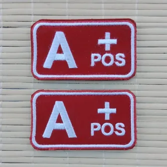 İzmir Askeri Malzeme 2 Adet Kırmızı Kadife Zemin Beyaz Nakış işlemeli A + POS Kan-Gruplu Arma Peç Patch