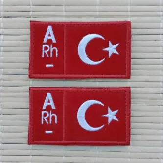 İzmir Askeri Malzeme 2 Adet Kırmızı Kadife Zemin Beyaz Nakış işlemeli A Rh - Kan Gruplu Arma Peç Patch