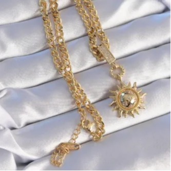 BUTİK AYVİTRİN 316L Çelik Gold Renk Zirkon Taşlı Güneş Model Kolye
