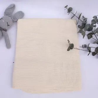 Huggy Mommy Krem Bebek Battaniyesi 80x90 Cm %100 Pamuk Waffle Kumaş Nefes Alan Antialerjik Yenidoğan Battaniye