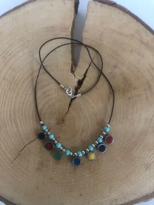 Opal Silver El Yapımı Sıcak Mine Çalışması 925 Ayar Gümüş Kolye Mepal El Yapımı Boncuklu Deri Kordonlu